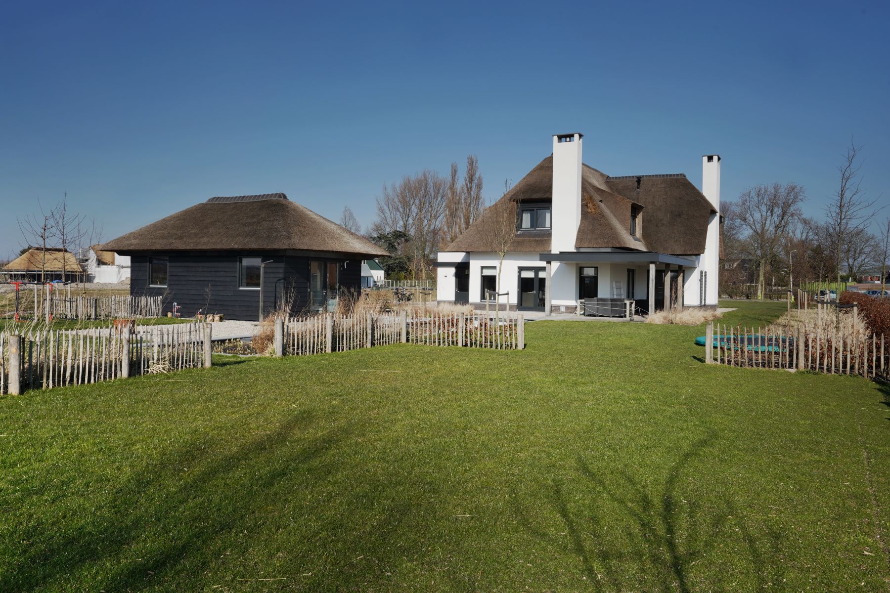 Rietgedekte-villa-aan-de-groenzoom-in-berkel-en-rodenrijs06